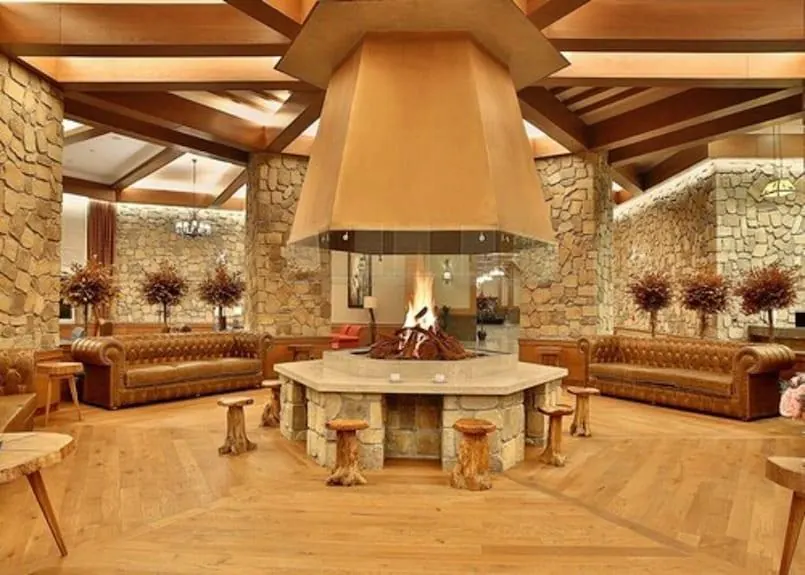 Aus Standard wird Charakter — ein Country-Style-Design- und Markenkonzept für ein Stadthotel
